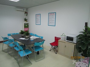 匯愛(ài)家庭服務(wù) 打造溫馨家園的專(zhuān)業(yè)守護(hù)者